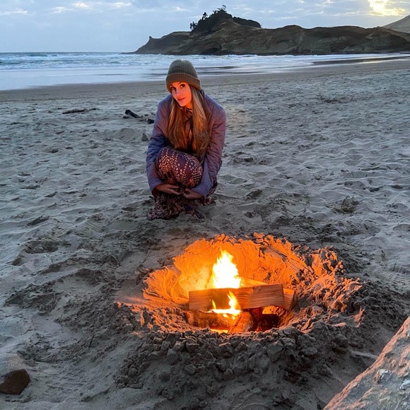 KATY’S LIVE! Like to be notified :) - Picture 5 of 7